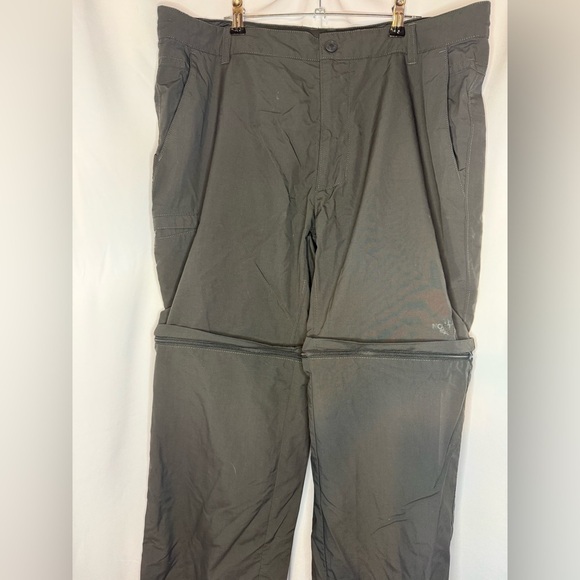 THE NORTH FACE Paramount Convertible Mens Hiking Pants - Picture 3 of 5